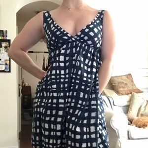 FINAL PRICE Old Navy Blue White Black V-neck Dress